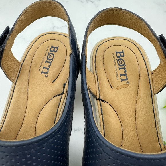 NWOT Born Comfy Navy Shoes Size 7 - Picture 7 of 7